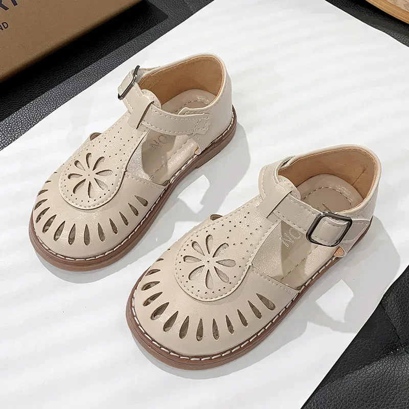 Rindu Girls\' Beach Sandals New Children\'s Summer Baby Princess Shoes Mid size Children\'s Hollow out Baotou Roman Shoes