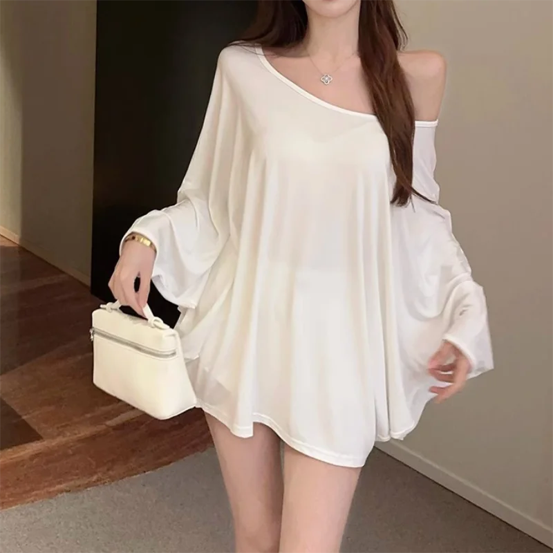 Solid Oversized T-shirt for Women\'s Casual Loose Top Fashion Bat Sleeves Simple Sexy Off Shoulder Korean Baggy T shirts Autumn