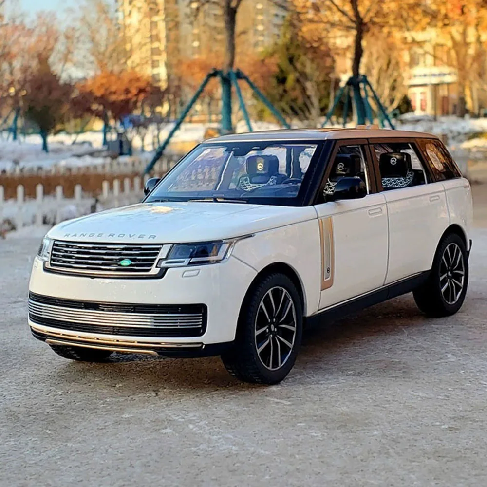 

1/24 Land Rover Range Rover SV 2022 Car Model Toys Diecast Alloy SUV Doors Opened Sound Light Rubber Tire Vehicle Gifts for Kids