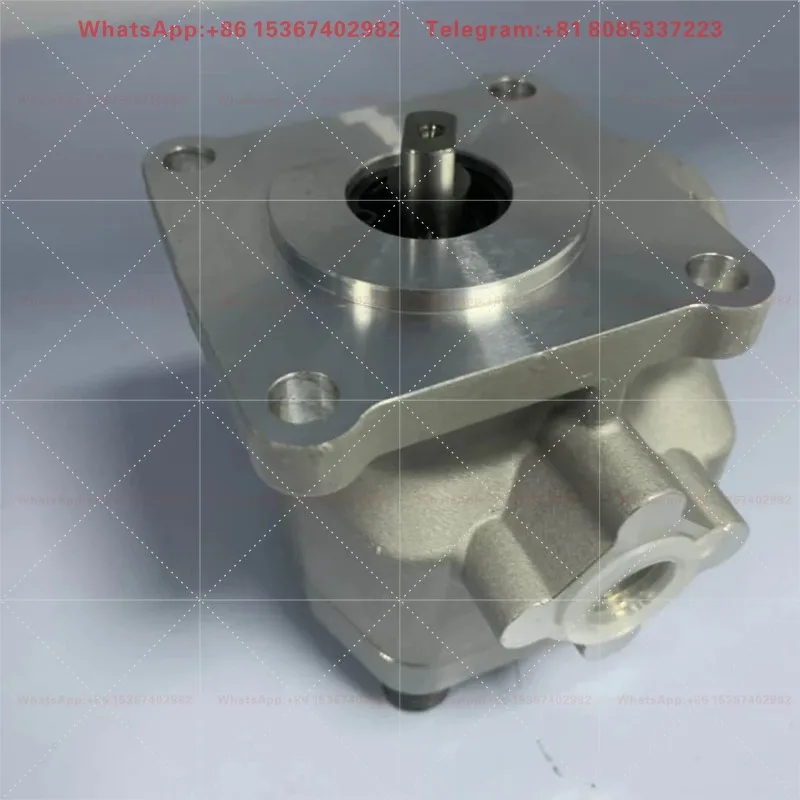 66621-36102 67211-76100 Hydraulic Pump, Gear Pump for Kubota Tractor B4200 B6000 B7000 B7100 F2000