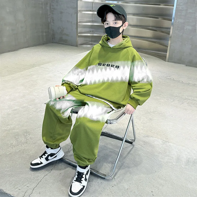 

Осенний комплект для мальчиков. Новинка 202. Детская осенняя толстовка и спортивная одежда. Весенние и осенние стили крутые, модные и модные.