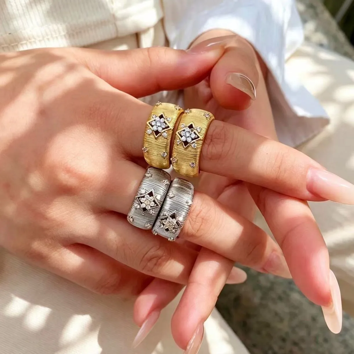 European and American Luxury Heavy Industry Retro Two-tone Electroplated Star Diamond Brushed Metal Ring and Bracelet Set