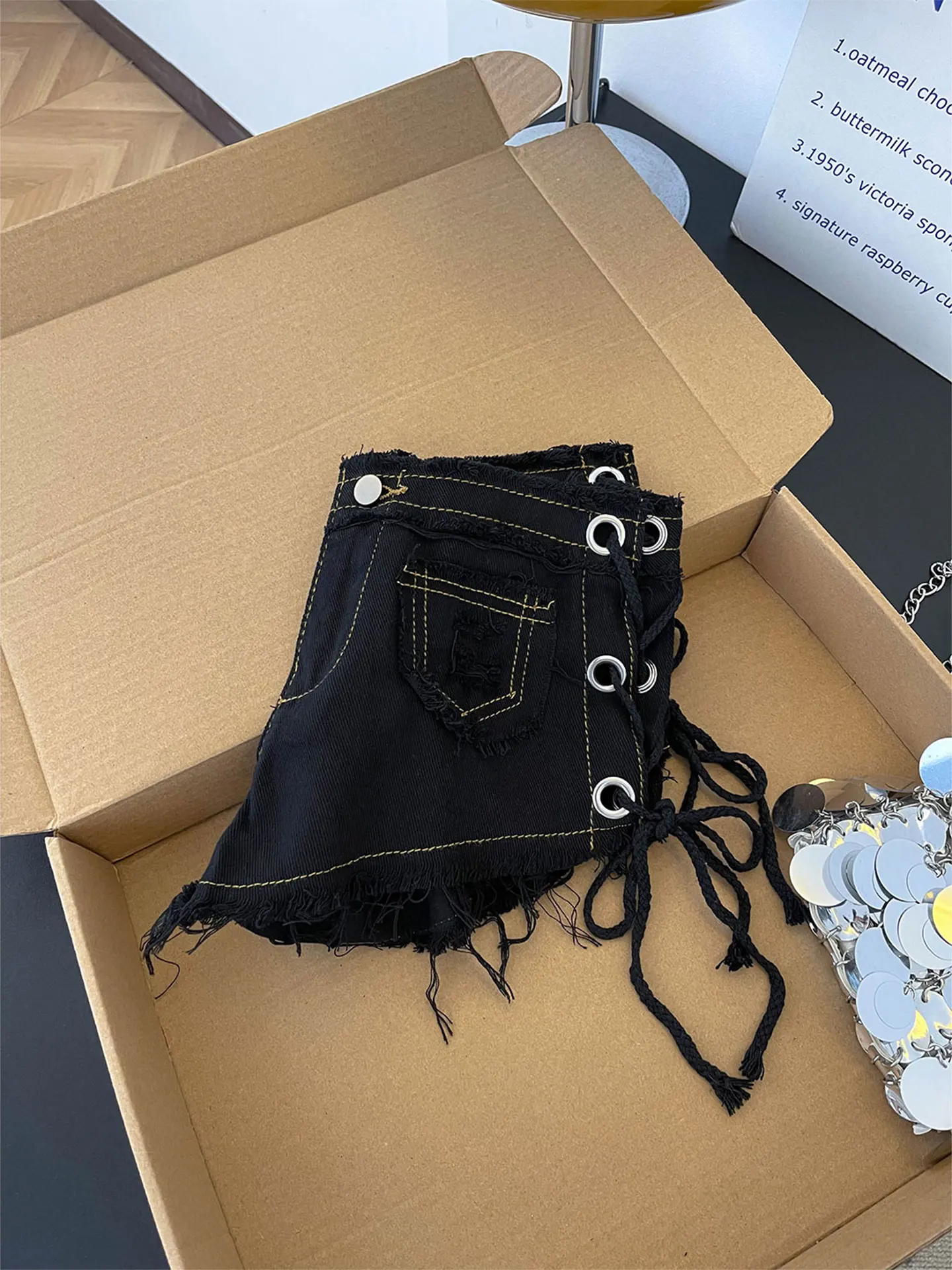 Hot Girl Dark Style Tassel Splicing Denim Supermodel Pants Women Summer Y2K Side Hollow Belted Bodycon Sexy Jeans