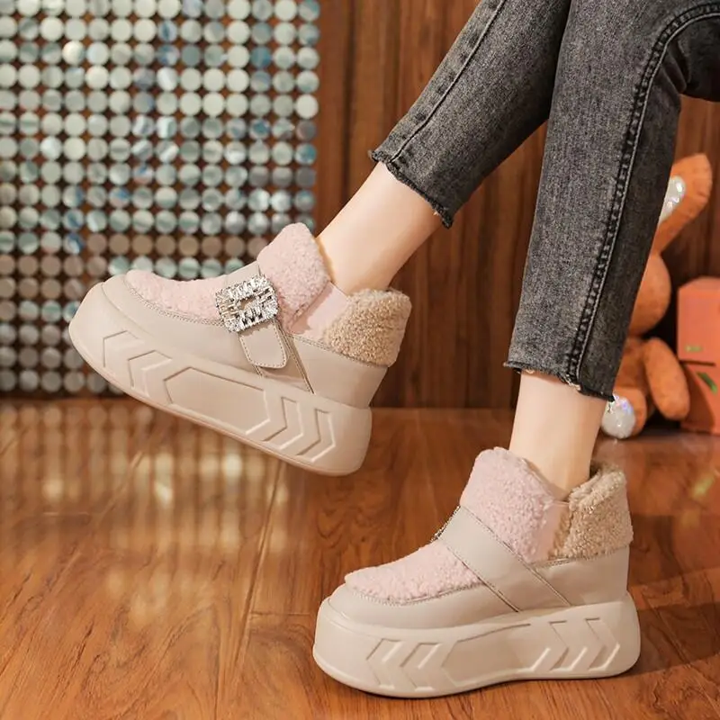 Winter New Women High Rise Thick Soled High Tops Fur Shoes with Plush Thick Thickness Comfort Warm Fashion Casual Cotton Shoes