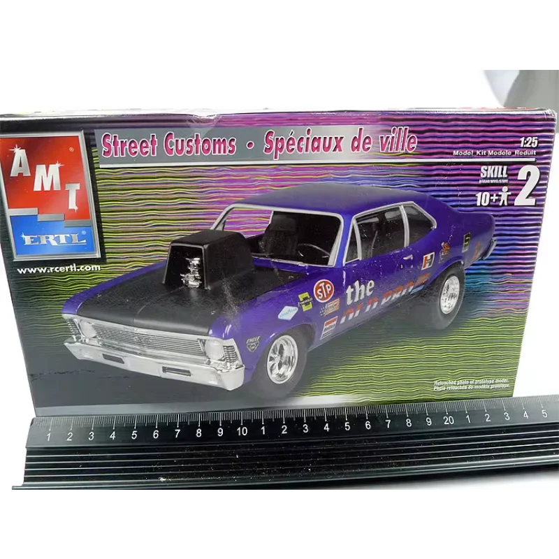 

AMT 1:25 Scale 72 Chevrolet Novs SS Classic American Plastic Car Model Collectible Toy Gift Souvenir Display Ornament