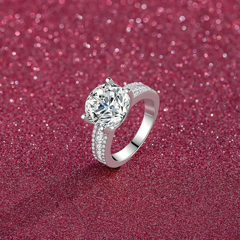 Wedding Auspicious Bullish Ring 5 Carat For Women, Moissanite PT950 Platinum Matching Wedding Jewelry
