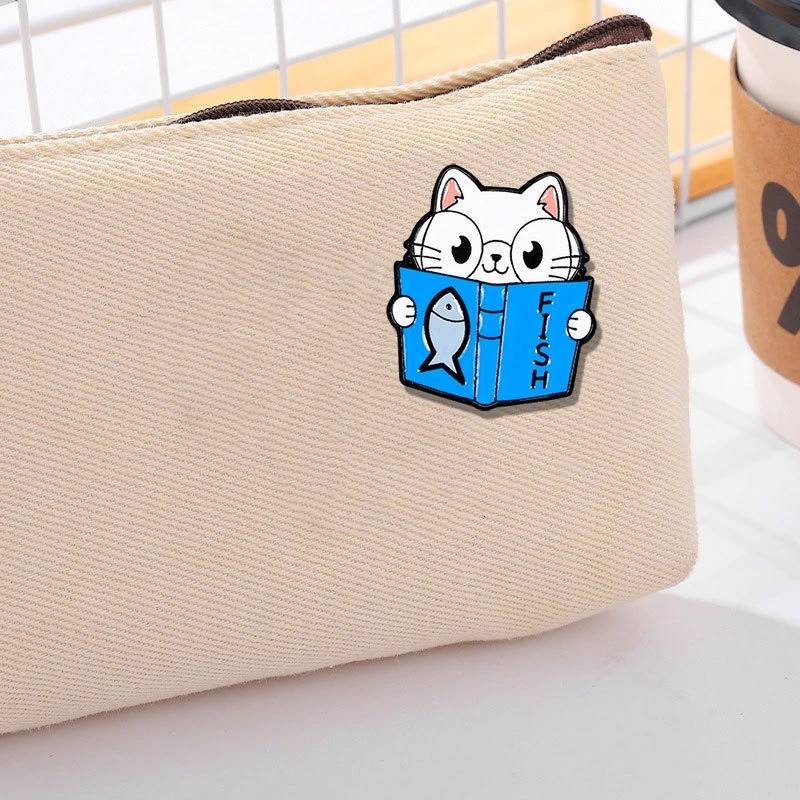 Creative Magic Cat Metal Enamel Brooch Pin Badge DIY for Clothes Bags Shoes Hat Scarf T-shirt Jeans Accessory