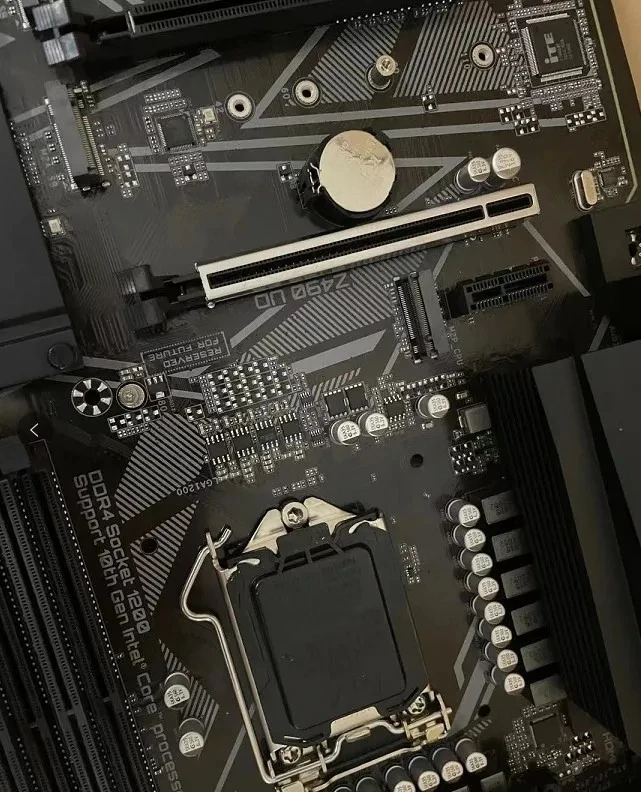 Boxed FOR Gigabyte Z490-UD supports 10th and 11th generation CPUs