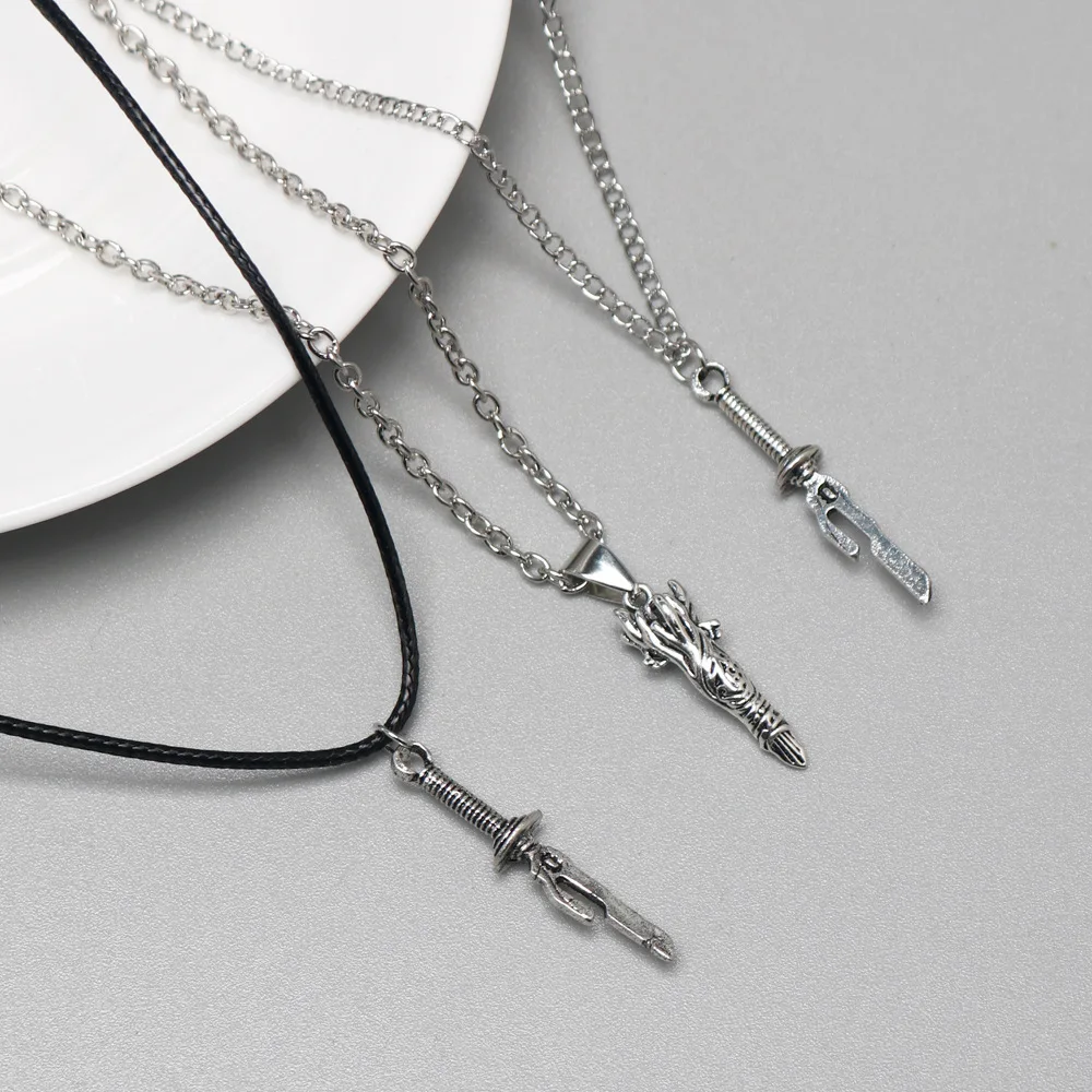 Anime Jujutsu Kaisen Fushiguro Toji Sword Necklace Spear of Tianri Knife Pendant Cosplay Necklaces For Unisex Choker Jewelry