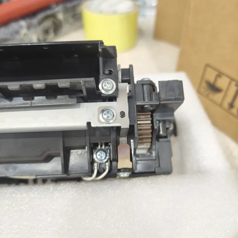 

Fuser Assembly for Brother DCP9020CDN MFC9130 MFC9140 MFC9330CDW MFC9340 9020 9130 9140 9330 9340 Fuser Unit LY6753001 LY6754001