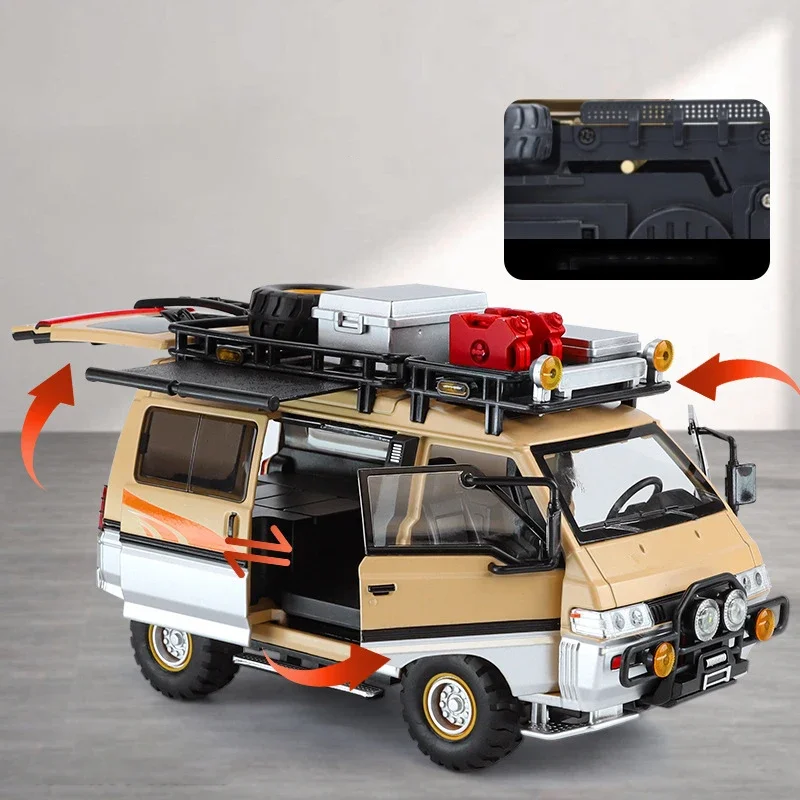 1:24 Mitsubishi Delica Modello di Auto in Lega Fonde Sotto Pressione in Metallo Fuoristrada Veicoli da Campeggio Modello di Simulazione Suono e Luce Giocattolo Regalo