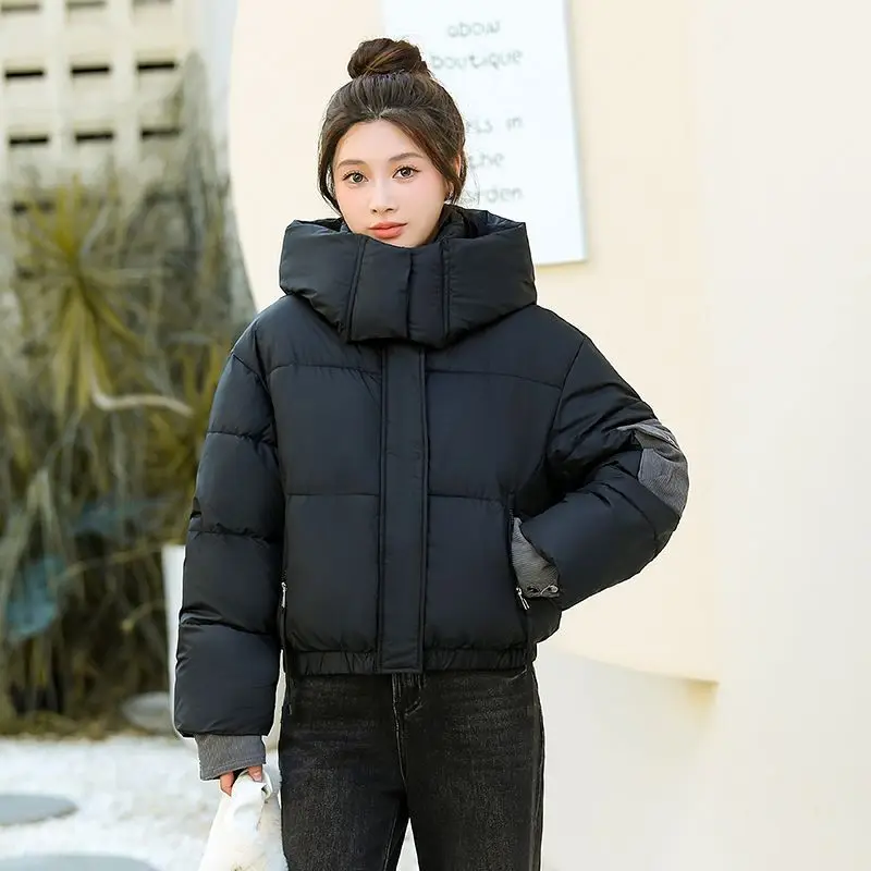 Korte Katoenen Gewatteerde Jas Dames 2026 Herfst Winter Nieuwe Down Jas Vrouwen Parka Explosies Mode Uitloper Casual Capuchon Overwear