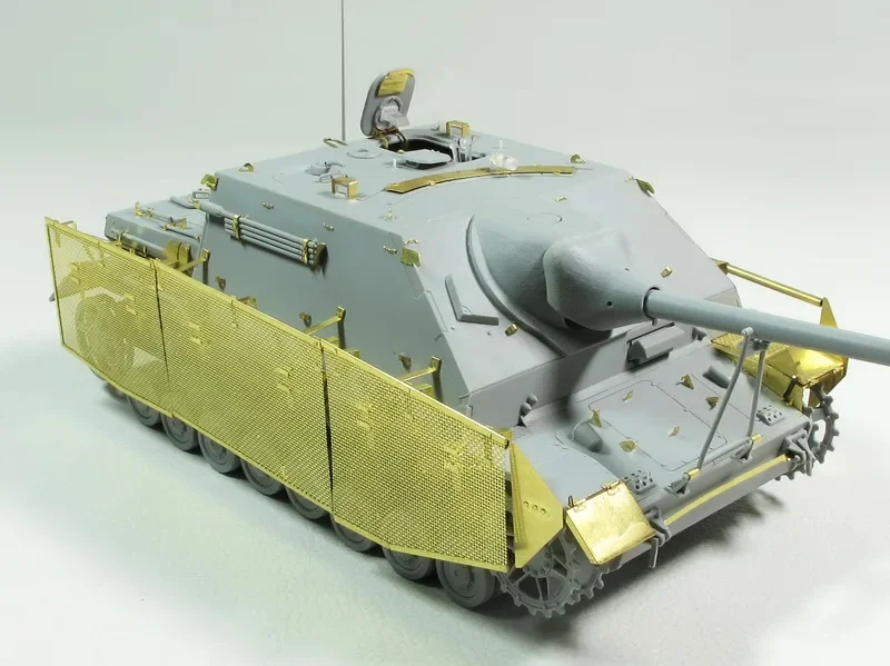 ET Model 1/35 E35-188 WWII German Jagdpanzer IV L/70(A) Schurzen