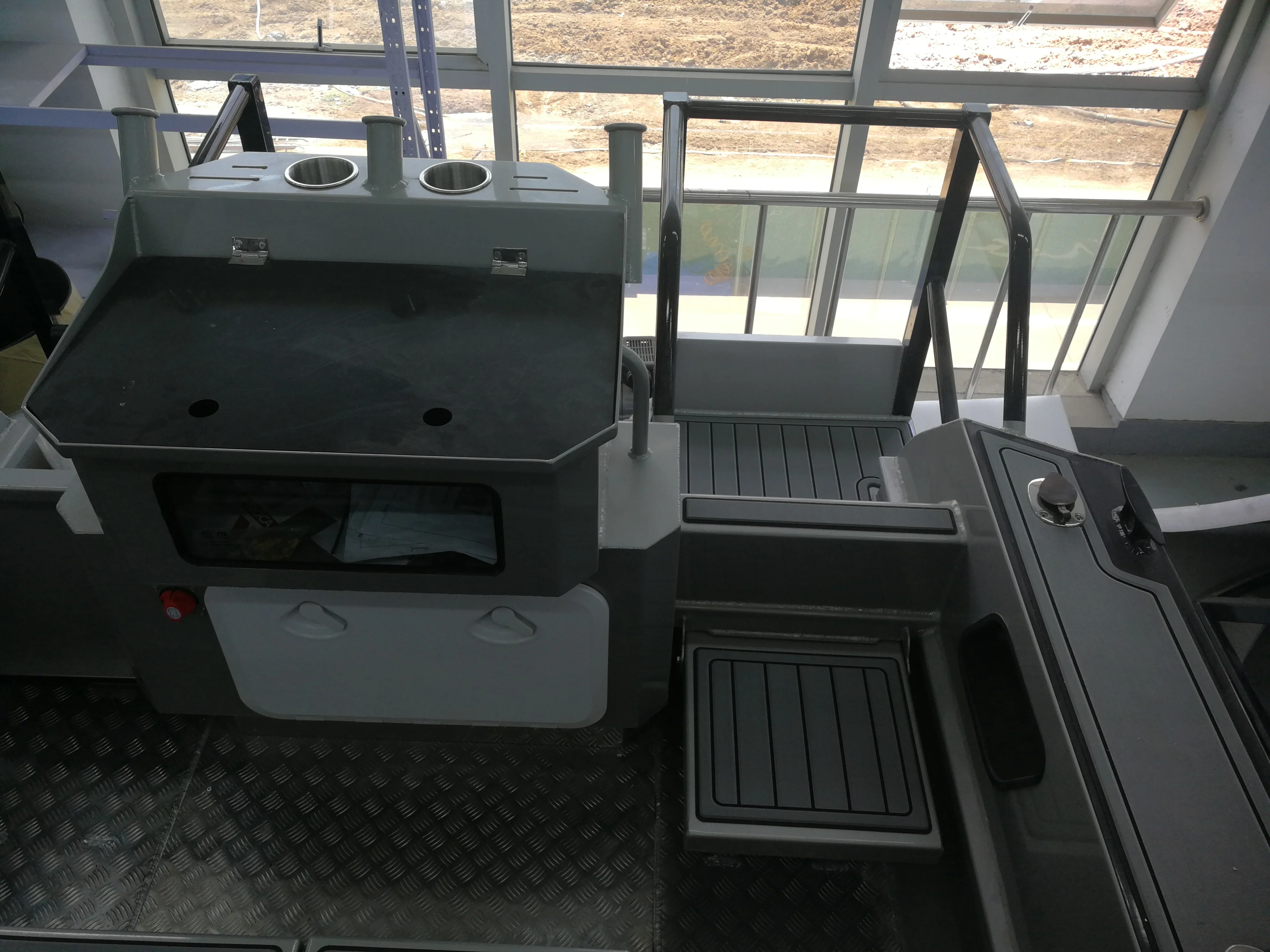 CE Certified Speedboat Easy Process Welded Aluminum Fishing Boat with Pontoon - New Design