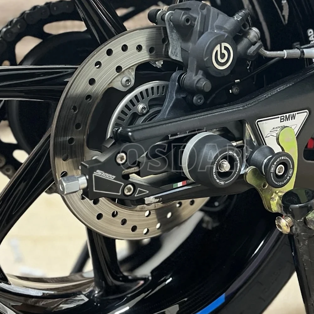 S 1000 R For BMW S1000R 2020 2021 2022 2023 2024 CNC Billet Chain Adjusters Motorcycle Accessories Rear Wheel Axle Blocks Logo