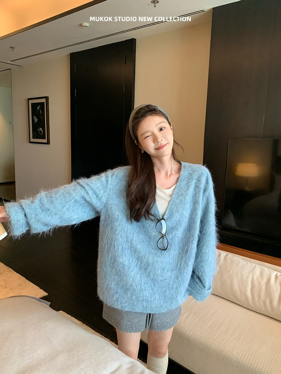 

MUKOK Lazy Feel V-ne Loose Fufu Knitted Sweater Women's Pullover Wool Brued Texture Color Autumn Faion Ladies' Kn...