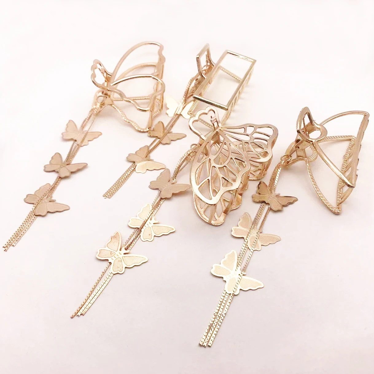 Butterfly Hair Claw Clips for Women Gold Metal Chain Tassel Hair Crab Claws Big Hollow Out Geometric Clip Girl Hair Accessories