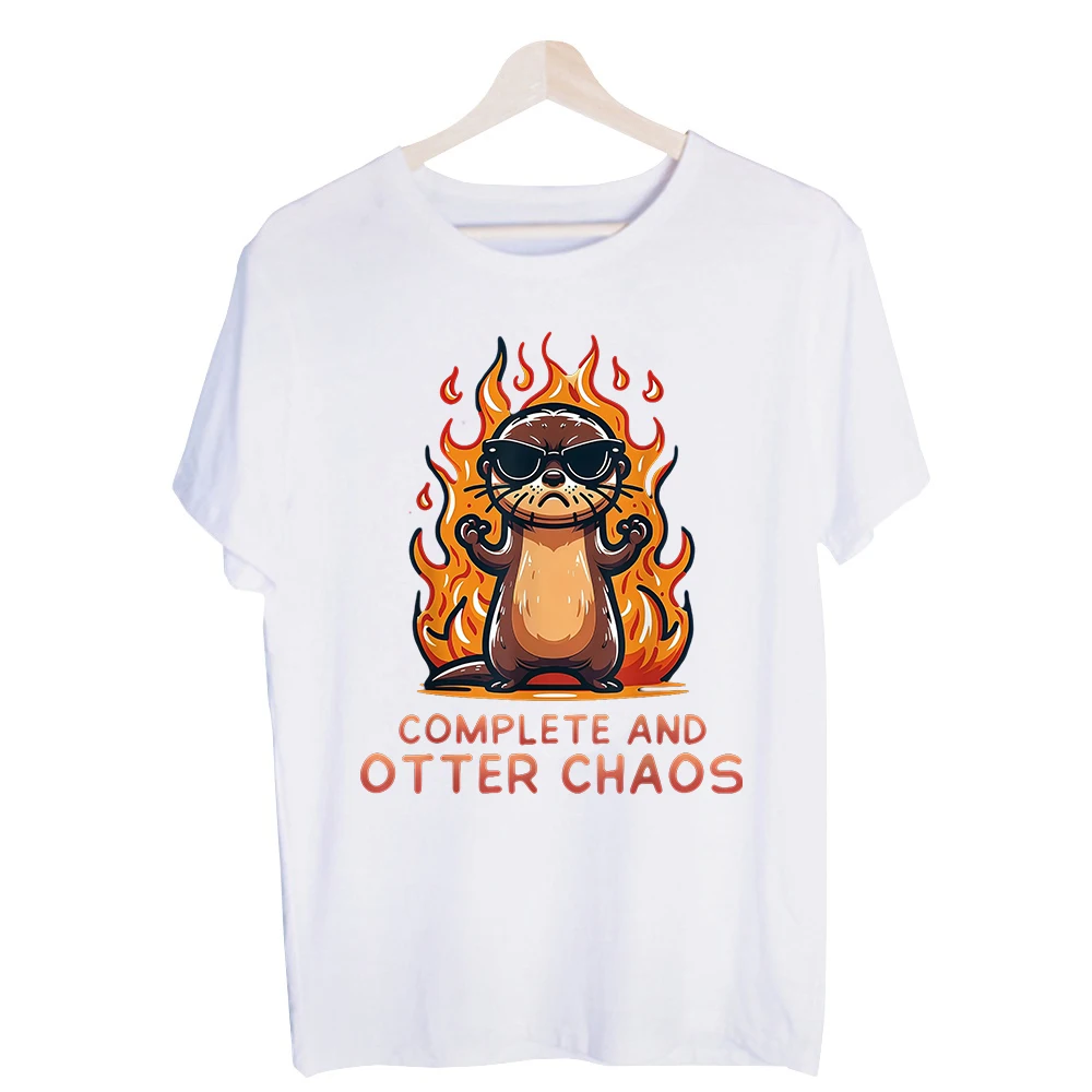 Men's Otter with Flames Graphic Tee, Short Sleeve Crew Neck T-Shirt for Casual Streetwear and Daily Outfits