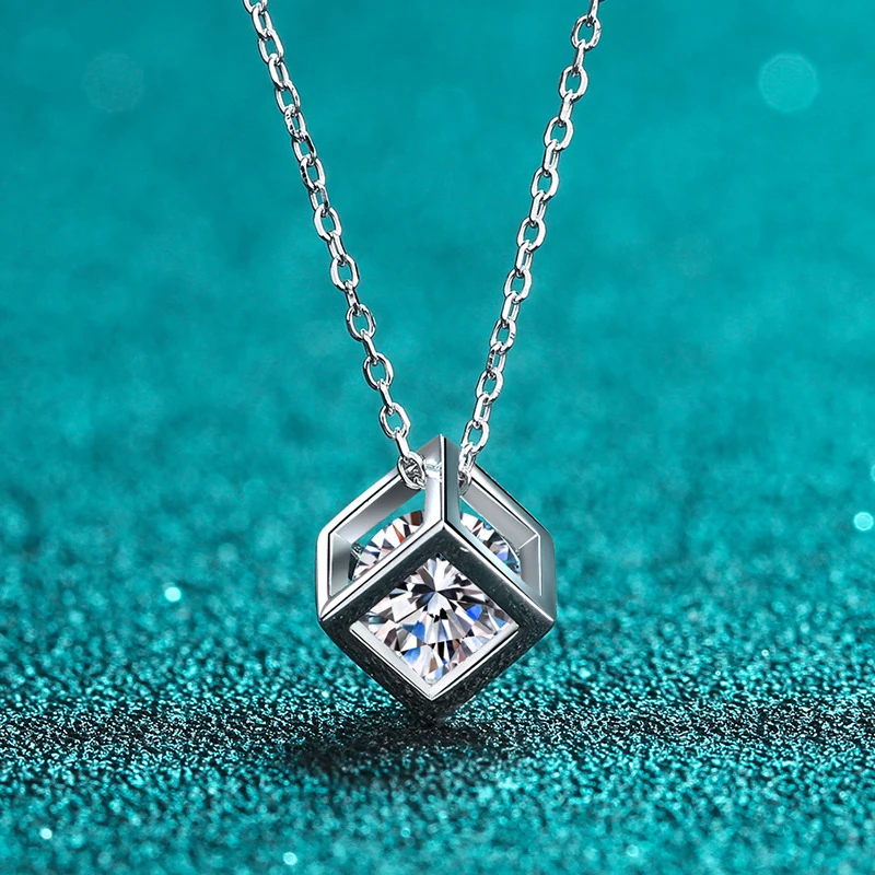 moissanite-necklace-–-s925-sterling-silver-square-pendant-minimalist-versatile-choker