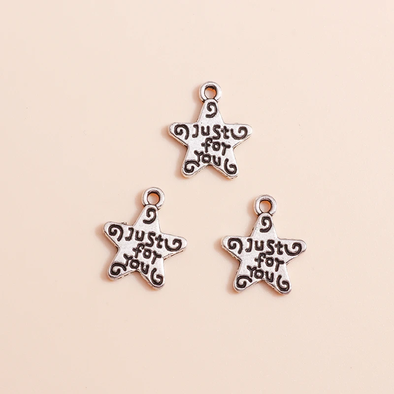 Leslie 50 Stück 13*11mm versilberte Buchstaben-Anhänger „Just For You“ mit Sternen für Halsketten, Armbänder, Ohrringe, DIY-Schmuckherstellung – Detail 6