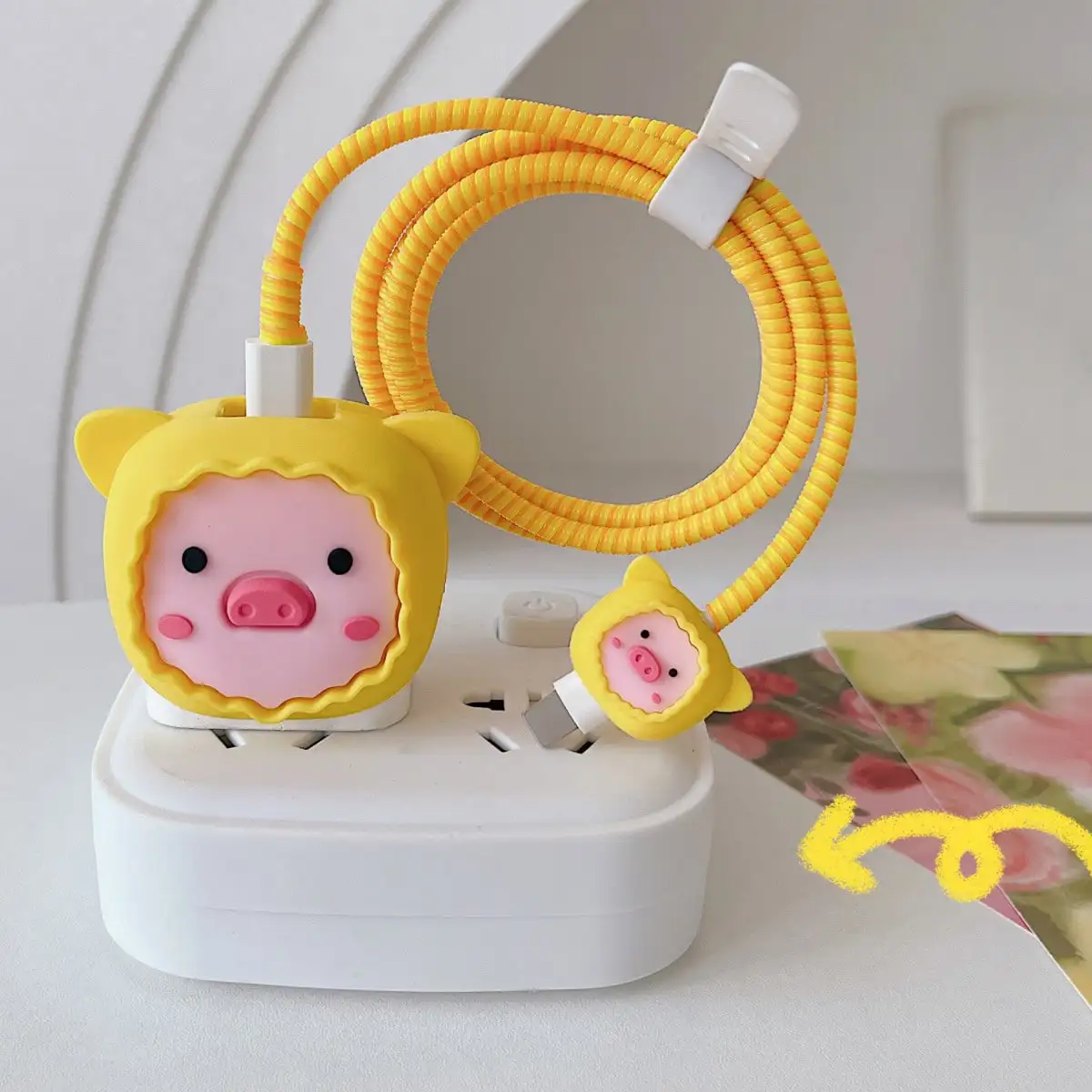 4pcs/Set 3D Cute Cartoon Fast Charger Protector 18W 20W For IPhone Charging Cable Head Cover Accessory Charge Cable Protector