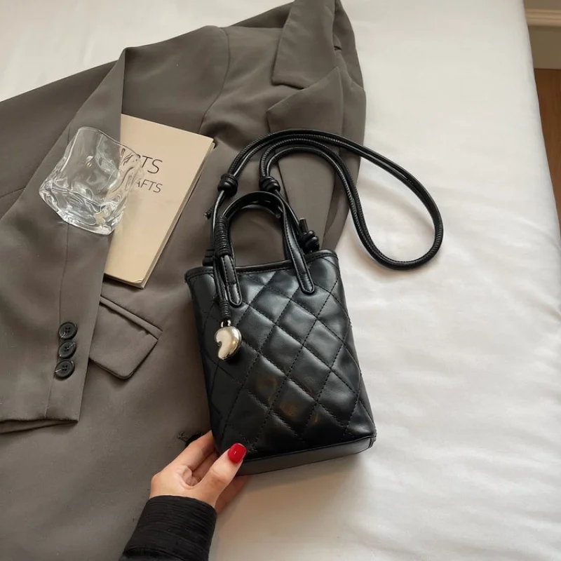 

Luxury High-End Shopper Bag Women Large Capacity Trendy Design Elegant Simple Vintage Leather Unique