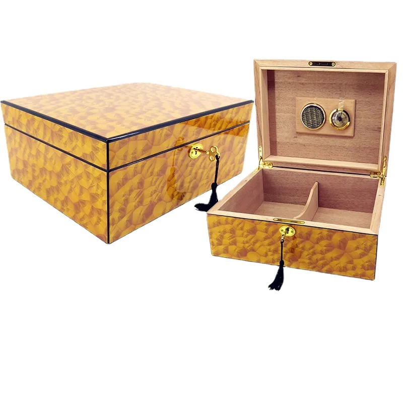 

Cedar Wood Cigar Box, Durable, Glossy, Piano Finish, Humidor Case with Humidifier, Hygrometer, Smoking Accessories