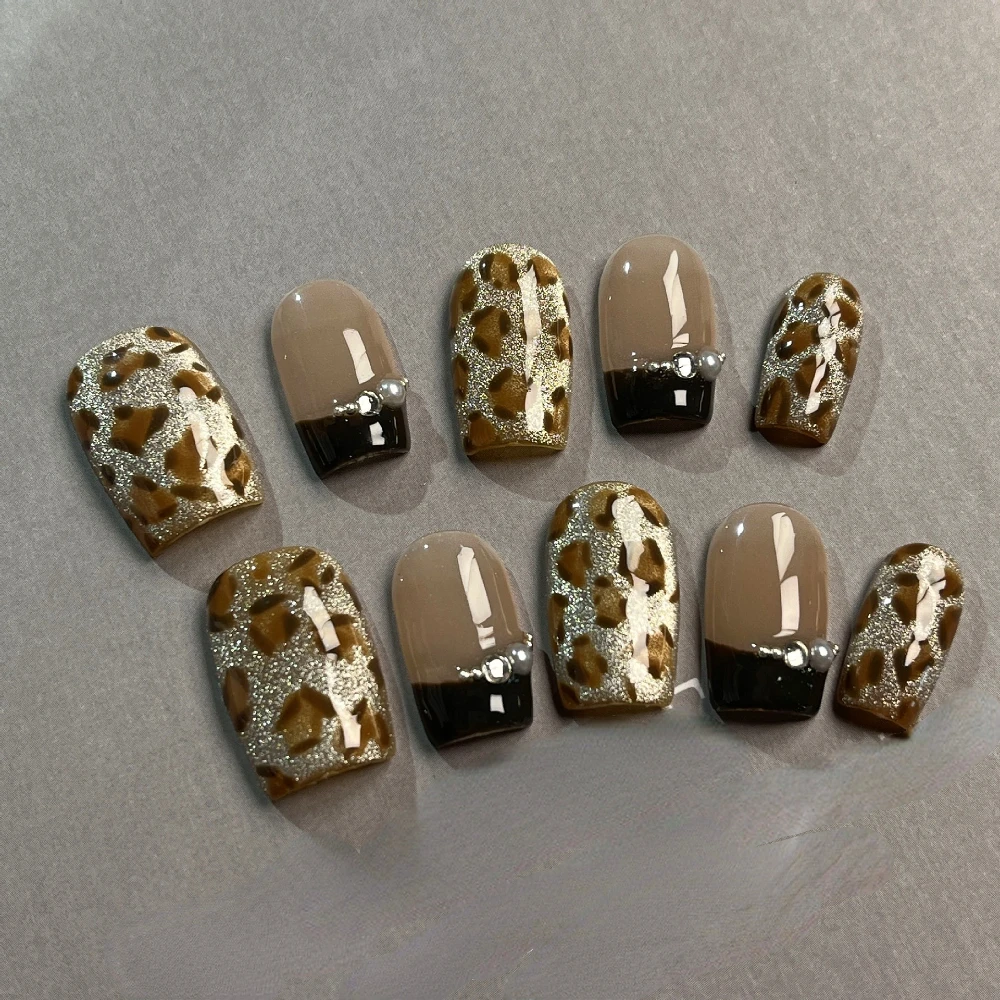 Uñas postizas hechas a mano para otoño, 10 piezas, sencillas y elegantes, 3D, diseño de almendra mediana, DIY