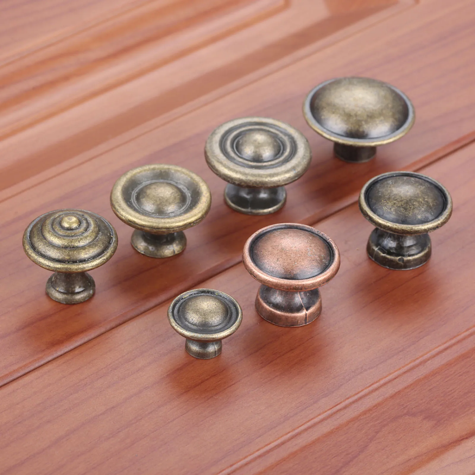 Antique Bronze Furniture Cupboard Cabinet Door Knobs and Handles Vintage Jewelry Box Wardrobe Dresser Drawer Knob Pulls & Screw