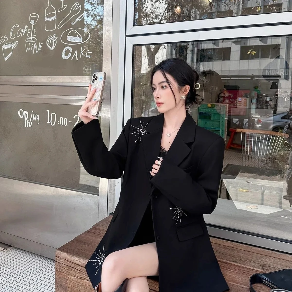 เสื้อเบลเซอร์ลำลองสไตล์มืออาชีพสุดชิคสำหรับผู้หญิง ฤดูใบไม้ผลิ/ฤดูใบไม้ร่วง 2025 รุ่นใหม่ ดีไซน์หรูหรา ทรงหลวม สไตล์อินดัสเทรียล