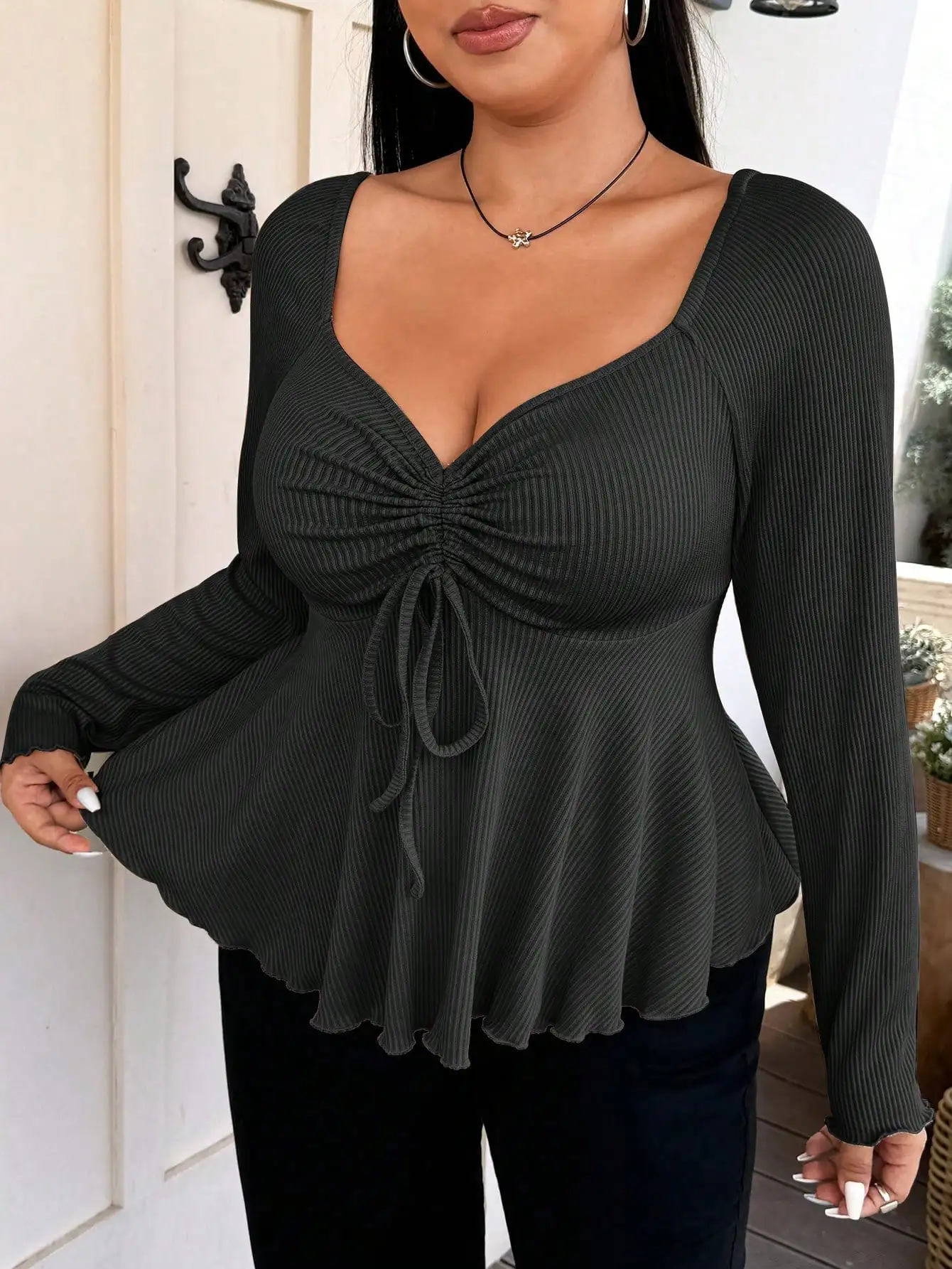 Elegantes, spezielles, neues, modisches, einfarbiges Damen-T-Shirt für Herbst und Winter, warm und in Übergröße. – Detail 3