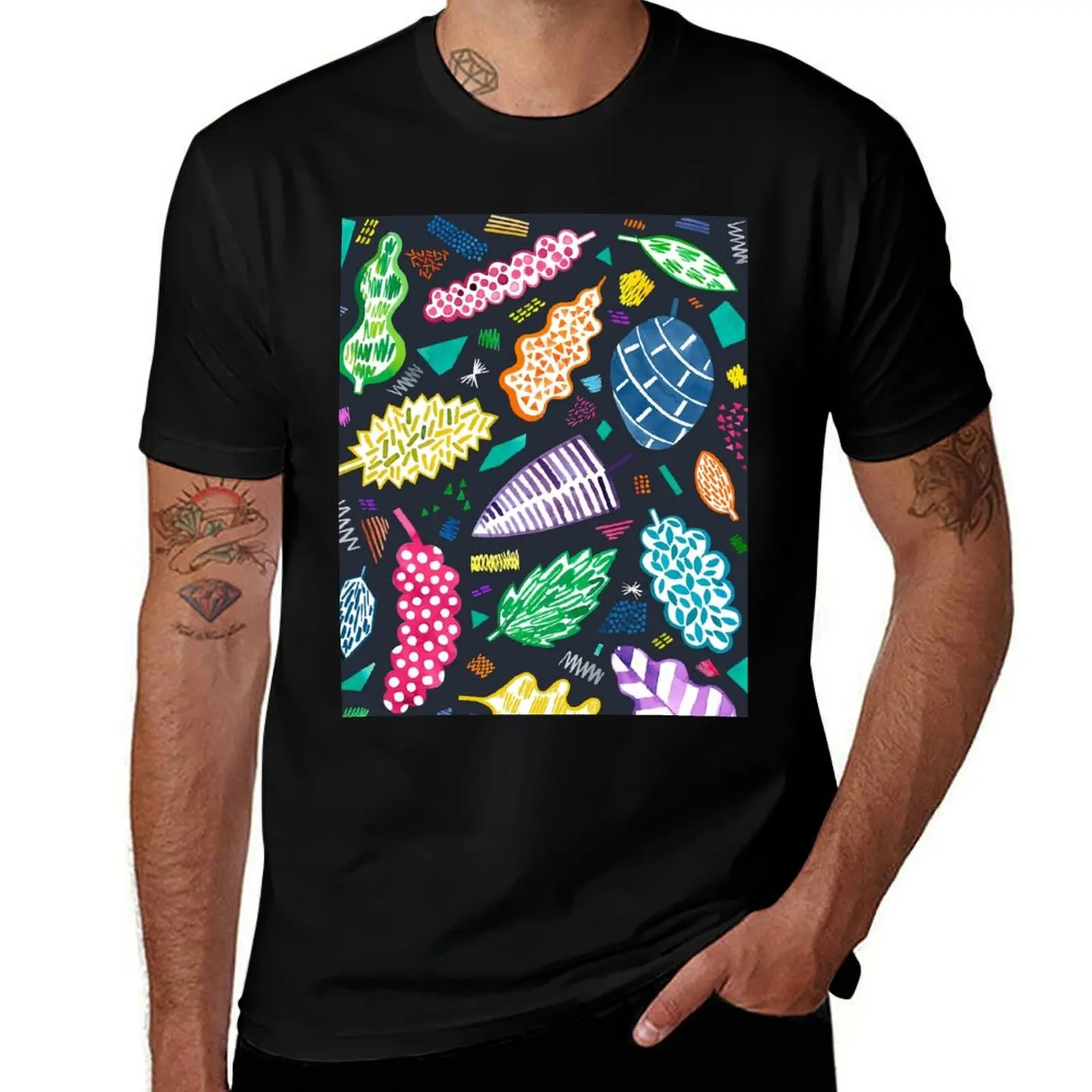 

Leaves with graphic textures - Botanical print with geometry - Multicolor black T-Shirt