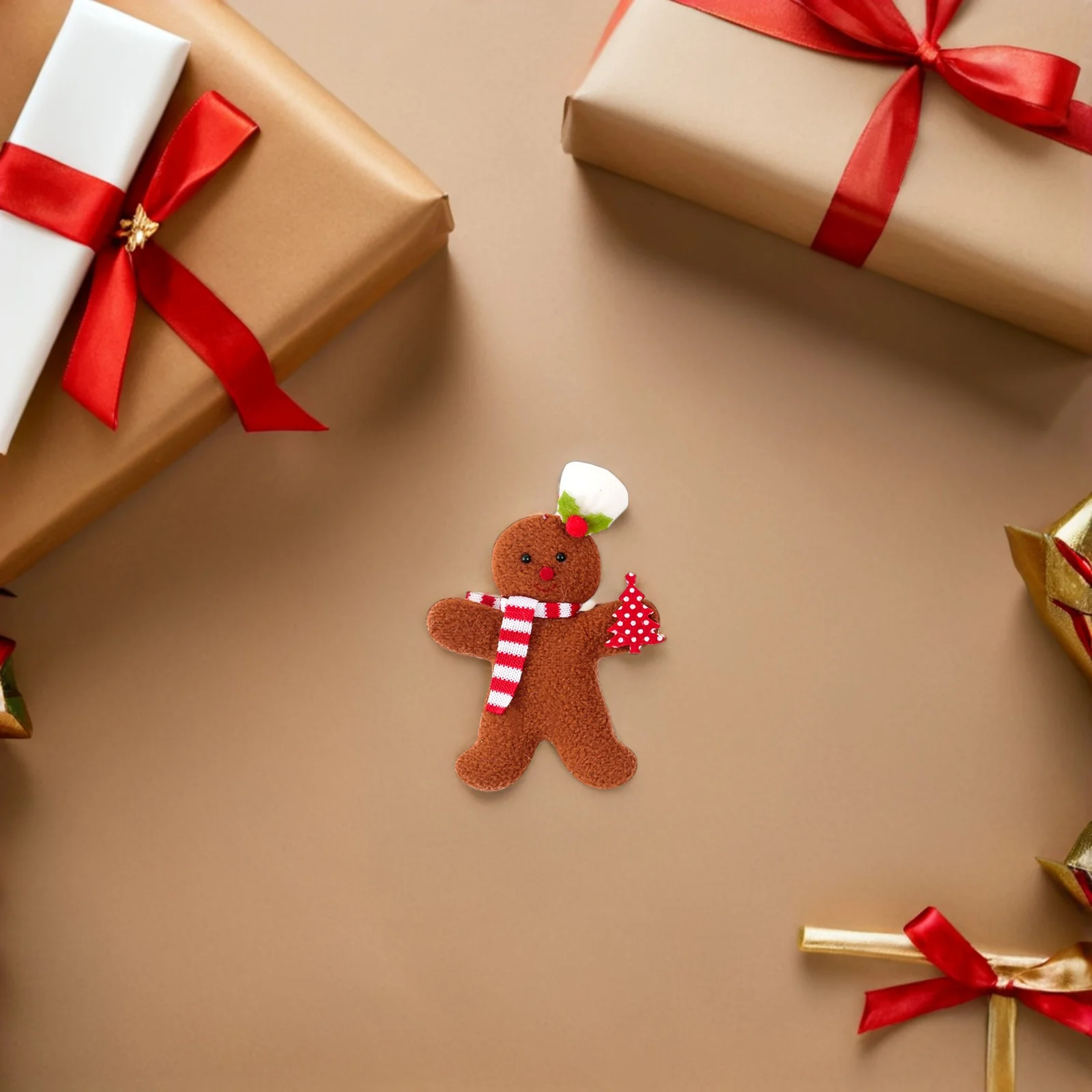 

6Pcs Realistic Christmas Gingerbread Man Hanging Ornaments Mini Tree Decorations Home Holiday Festive Charm Christmas Ornaments