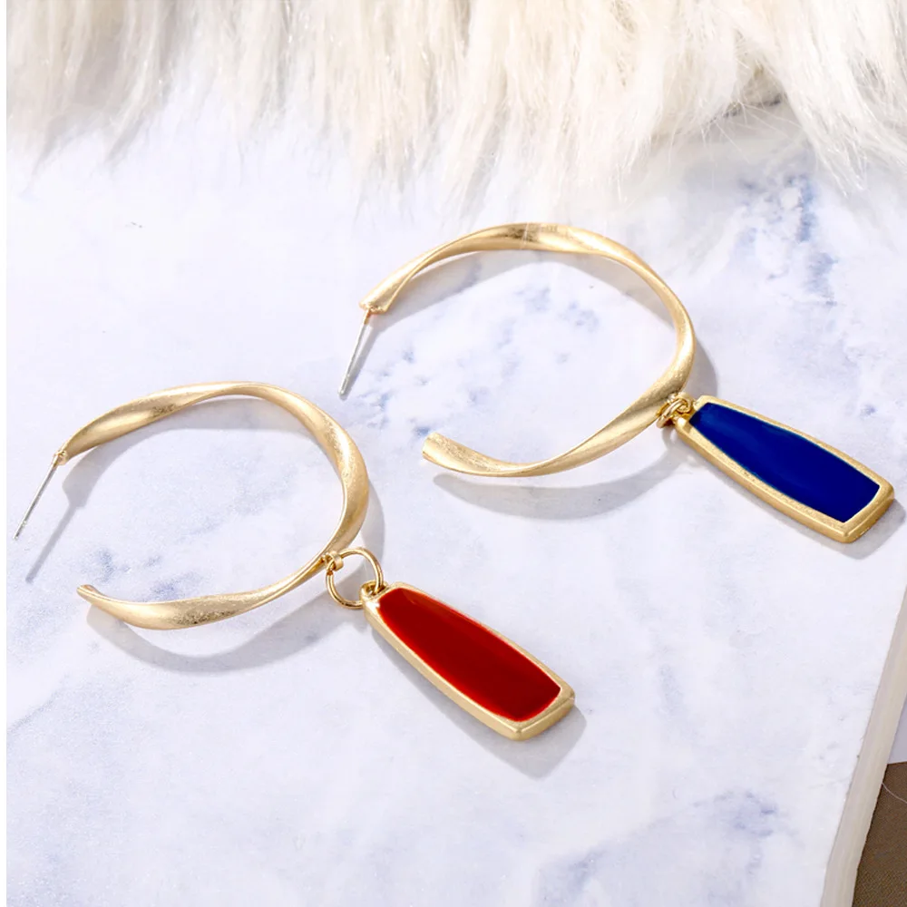 Burgundy Enamel Pendant Earrings For Women Fashion Simple Metal Love Pendant Earrings Retro Jewelry Wholesale Direct Sales