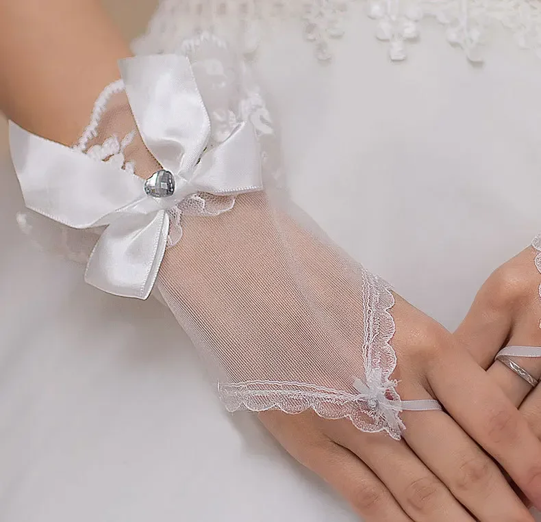 White  Bridal Gloves Tulle Fingerless  Short Cheap Elegant  Party Accessories  Wrist Length Wedding Gloves with Bow