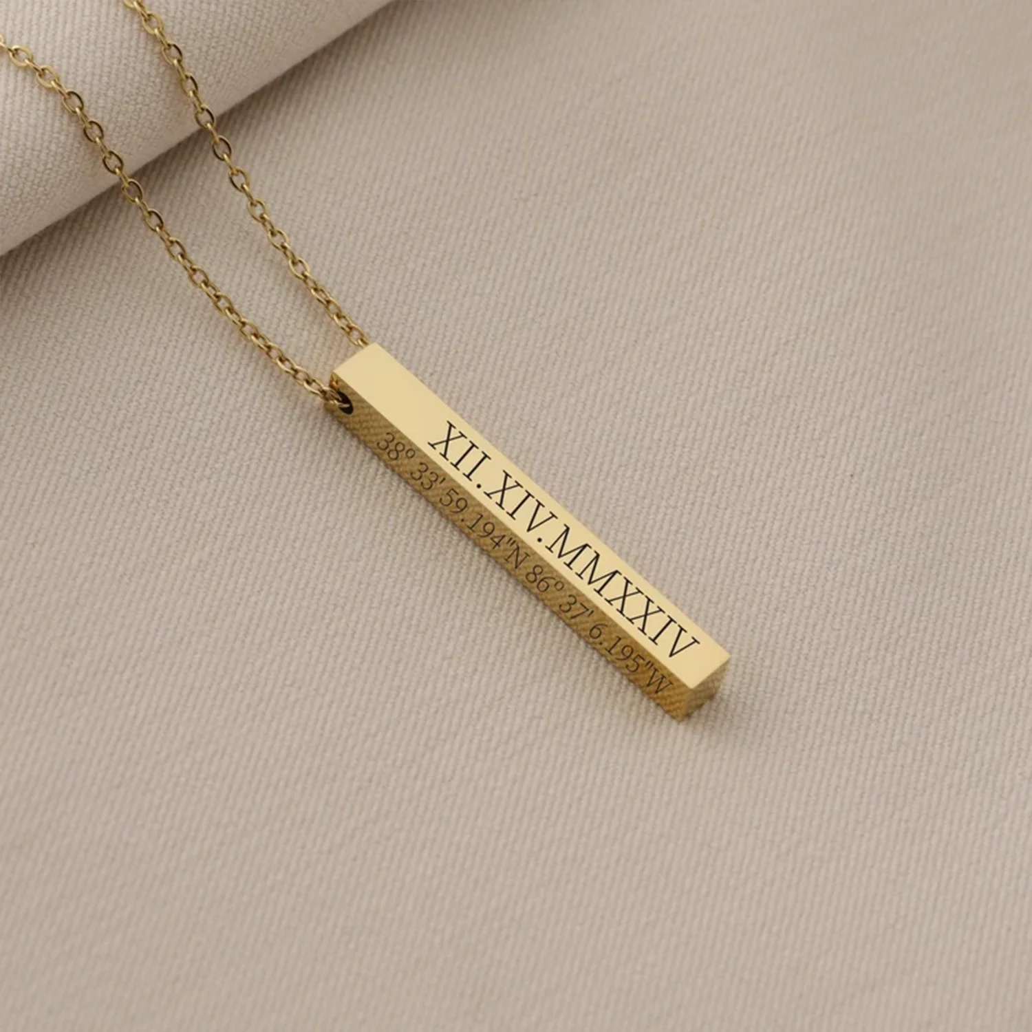 

Ожерелье с 4-сторонним стержнем на заказ, персонализированный кулон с гравировкой имени, ювелирные изделия из нержавеющей стали для женщин и мужчин, подарок на годовщину дружбы