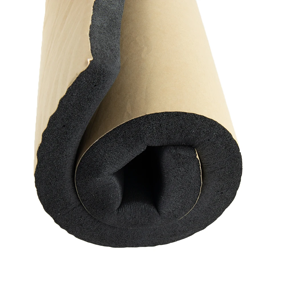 Le capot isolant en mousse offre une réduction de bruit exceptionnelle et une stabilité thermique pour les voitures.