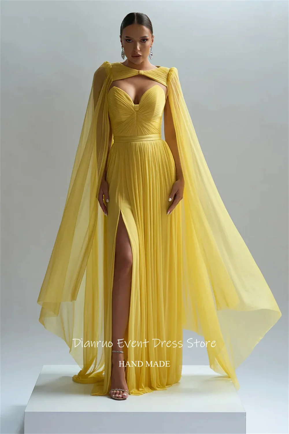 Dianruo สีเหลืองจีบชุดราตรีด้านข้างชีฟองยาว Gowns Elegant Cape Prom Dresses สําหรับผู้หญิงที่กําหนดเอง