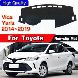 トヨタvios yaris 2014〜2019 XP150抗スリップマットダークマットシェーディングパッド防止サンシェードdashmat車アクセサリー敷物2015 2016 2017 2018