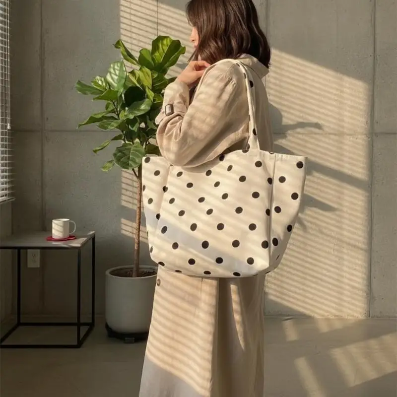 Neue Umhängetasche, große Kapazität, Einkaufstasche aus Canvas, schlichtes Design, Reisetasche für Damen und Mädchen. – Detail 1