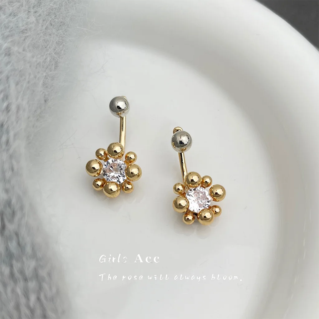 Hot Sale High Quality Flower Zircon Earrings for Women Korean Fashion Two Way Wear Light Luxury Ear Studs Jewelrys Wholesale