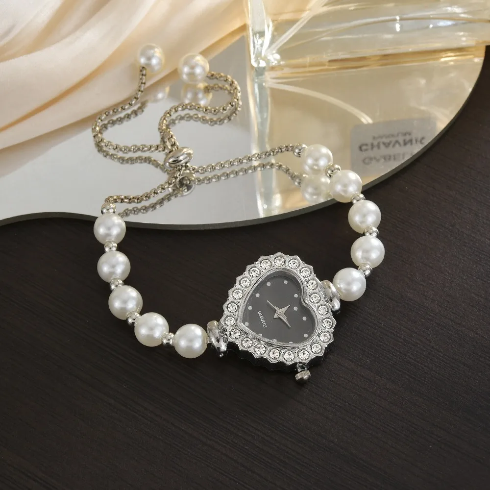 

Часы-браслет в форме сердца, корпус с жемчугом и бриллиантами, женские наручные часы, регулируемая цепочка, подарок, женские часы, украшение для запястья