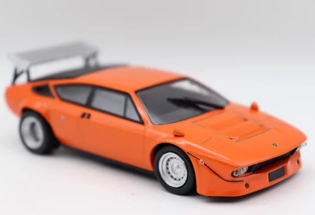 1: 43 1974 Italian vintage racing model  Alloy finished product model