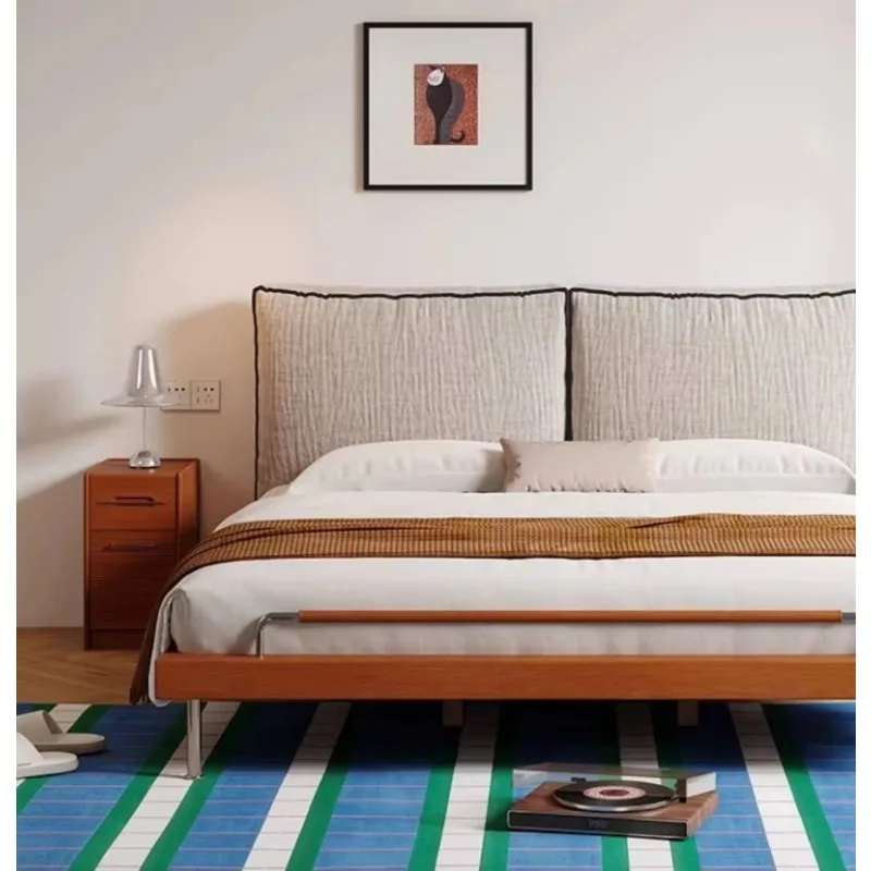 Modern Upholstered Platform Bed, Textured Fabric Cushion, Solid Wood Low‑Profile Base, Contrast Trim Headboard Metal Legs