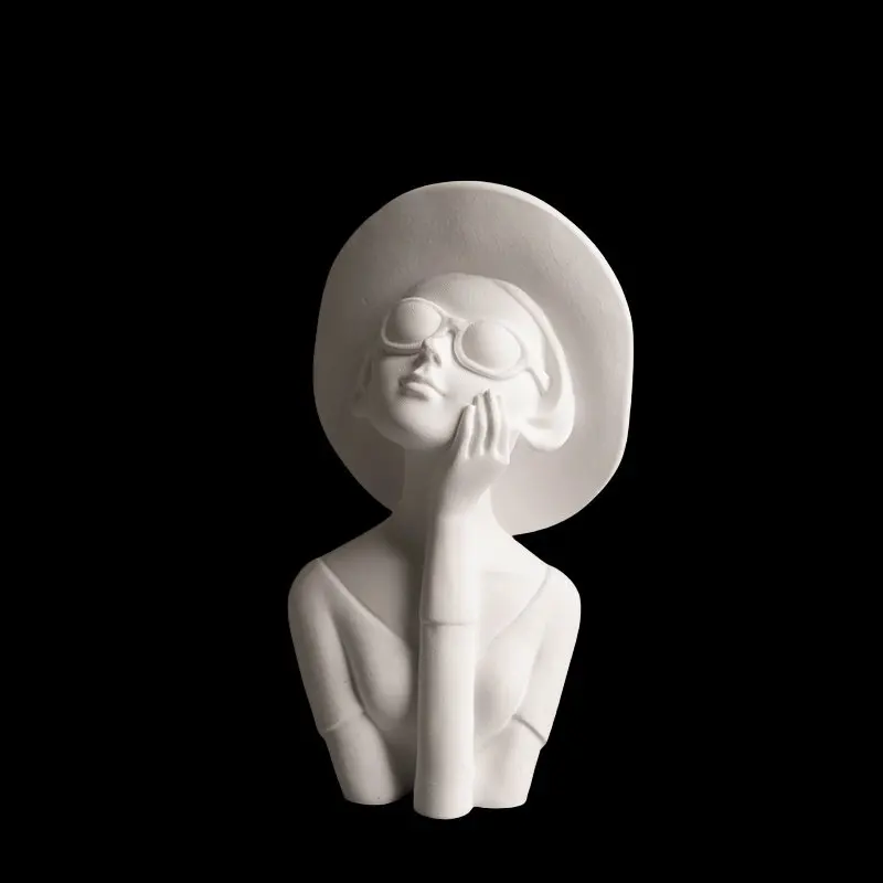 European Girl Sculpture Plaster Ornament White Figurine Small Statue Living Room Wine Cabinet Artistic Bubble Woman Decoration