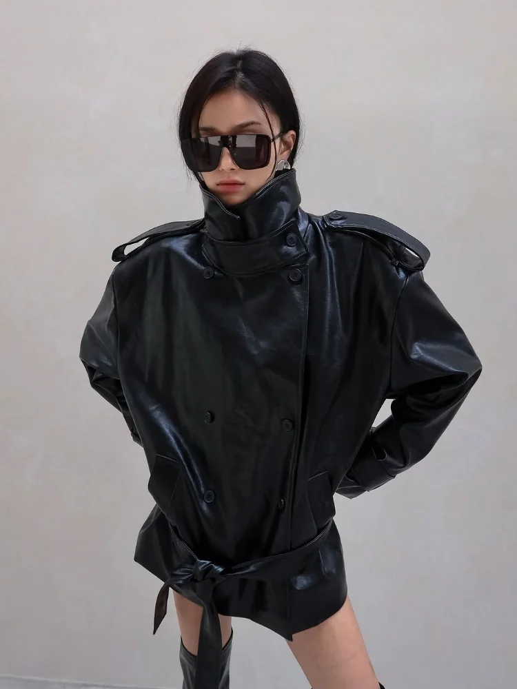 سترة جلدية سوداء أنيقة مزدوجة الصدر للنساء موضة الوقوف طوق كم كامل التلبيب معطف فضفاض الربيع سيدة ملابس خارجية يومية 2026 #1