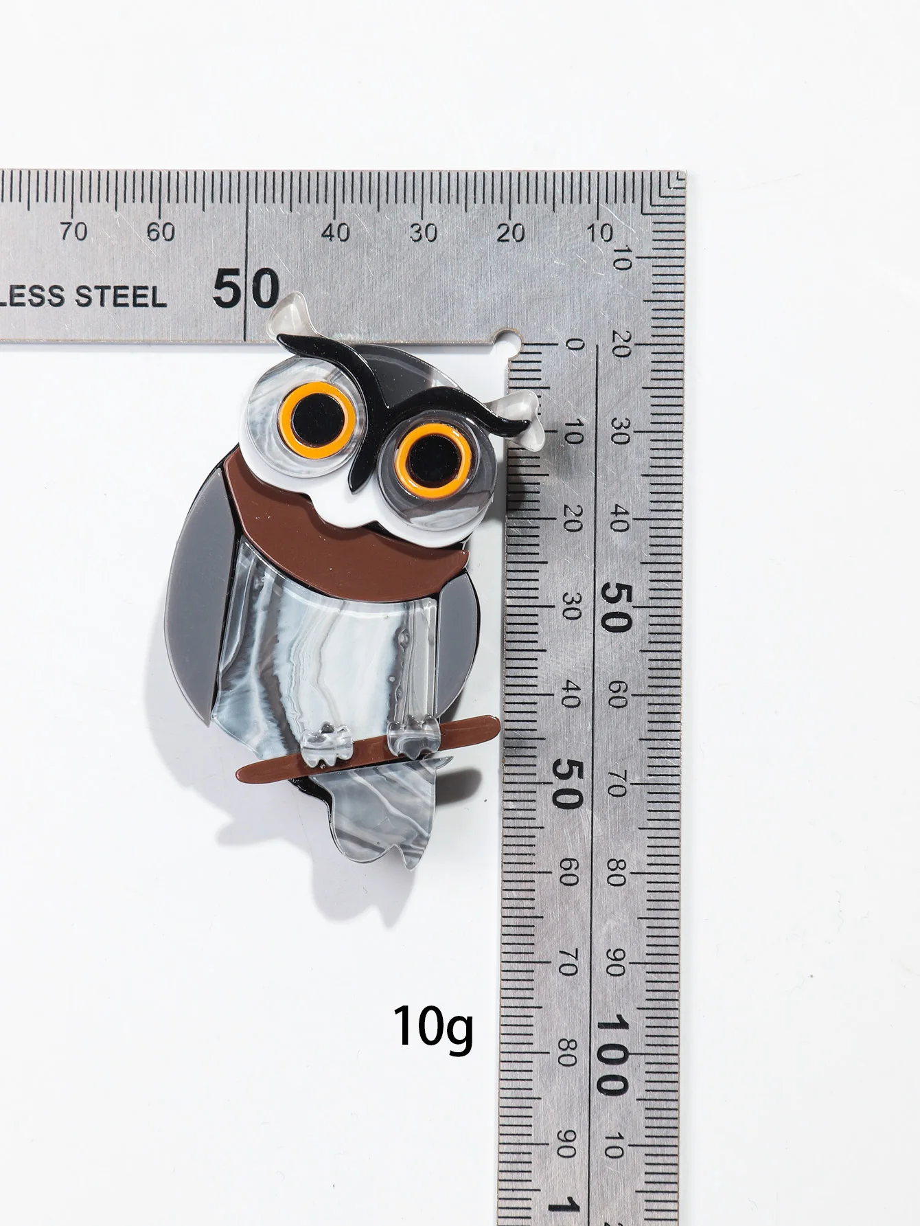 New Lovely Acrylic Grey Owl Brooches for Women Cartoon Resin Animal Bird Badge Brooch Lapel Pins Clothing Accessories Gifts