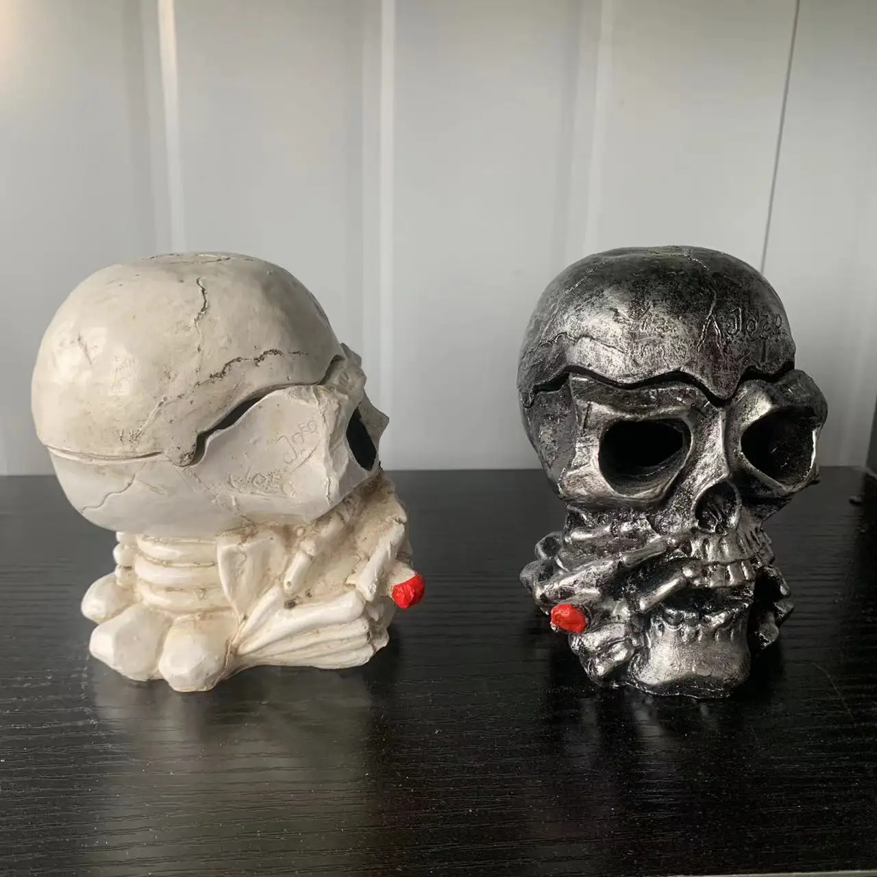 Halloween Skull Ashtray Storage European Art Statue Ornament Living Room Home Ornaments Dark Gifts