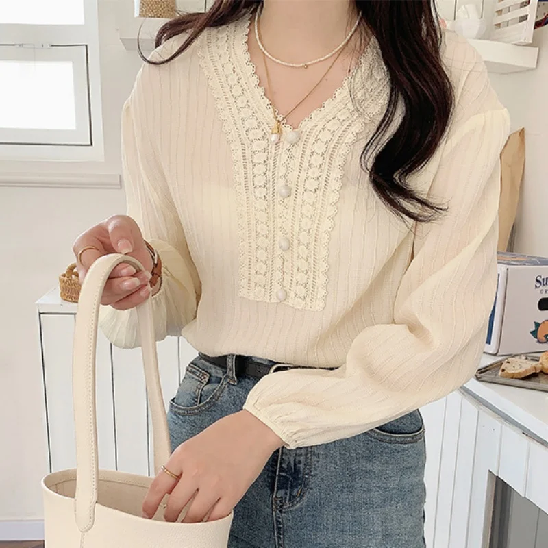 Cotton Long Sleeve Women\'s Blouse Office Lady Elegant White Tops V-neck Casual Lantern Sleeve Shirt