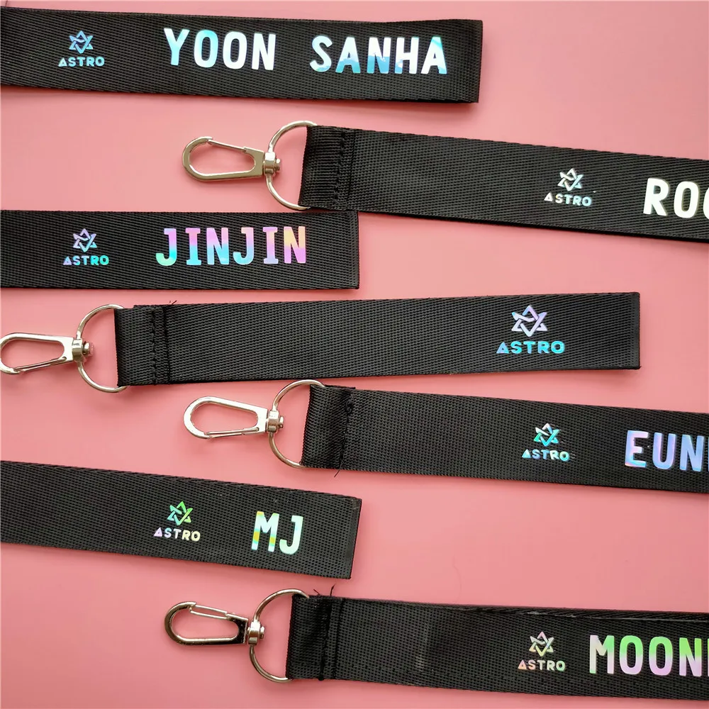 ASTRO Laser Reflective Colorful Name Bar Phone Rope Keychian EUNWOO MOONBIN Pendant Pendant Accessories For Fan Gift Collectible